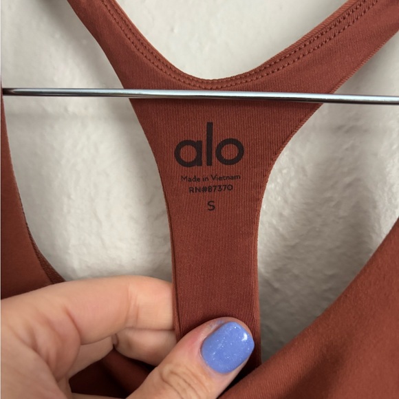 Alo Yoga Sleek Back Bodysuit - Rust S - Picture 4 of 7